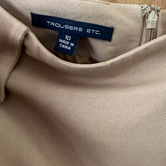 Trousers Etc Vintage Tan A-Line Women's Skirt with pleats - Picture 3 of 4